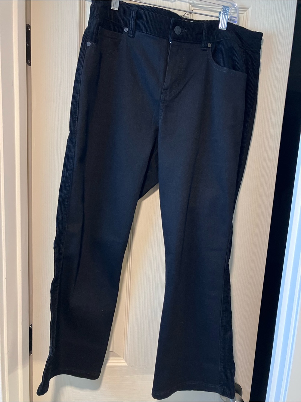 Cabi Black Corduroy-Tux do Trim Kick Flare Pants